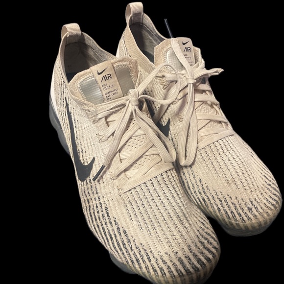 VAPORMAX 2019 - Picture 3 of 5